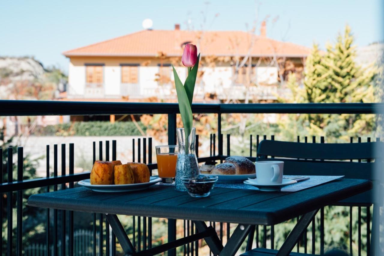 Bluviro Bed & Breakfast Bronte Eksteriør bilde